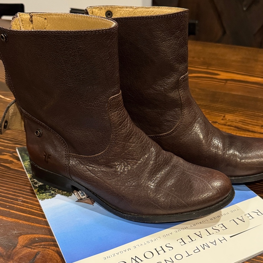 Frye Melissa Dark Brown Ankle Boots - Picture 4 of 11